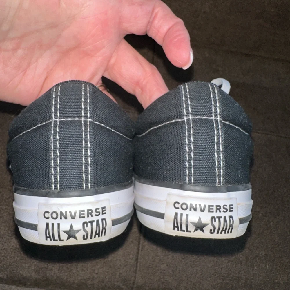 Converse Kids Black and White Low Top Sneakers Size 3